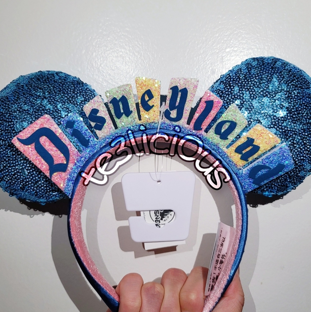 DISNEYLAND MARQUEE HAPPIEST PLACE ON EARTH EARS - Picture 2 of 7